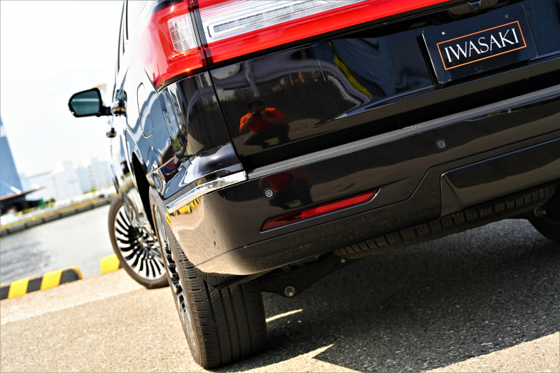 リンカーン ナビゲーター 中古車