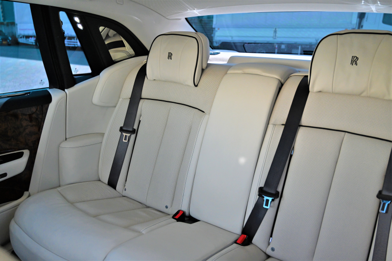 ロールスロイス ファントム 中古車