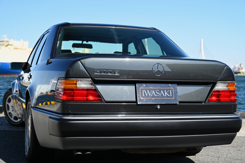 メルセデスベンツ Eクラス(ミディアム) 中古車