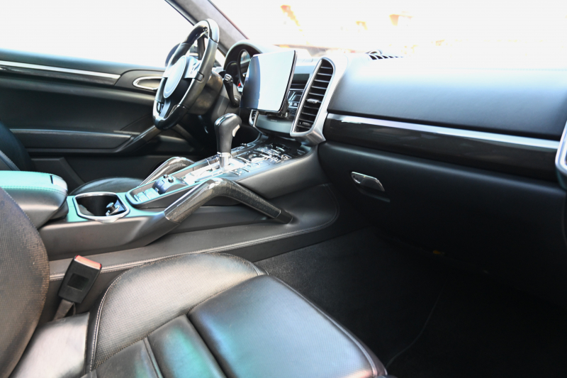 ポルシェ カイエン 中古車