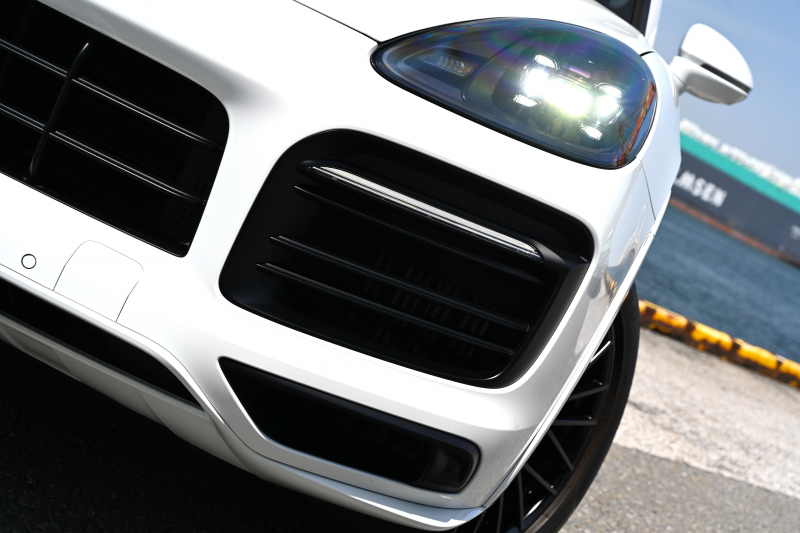 ポルシェ カイエン 