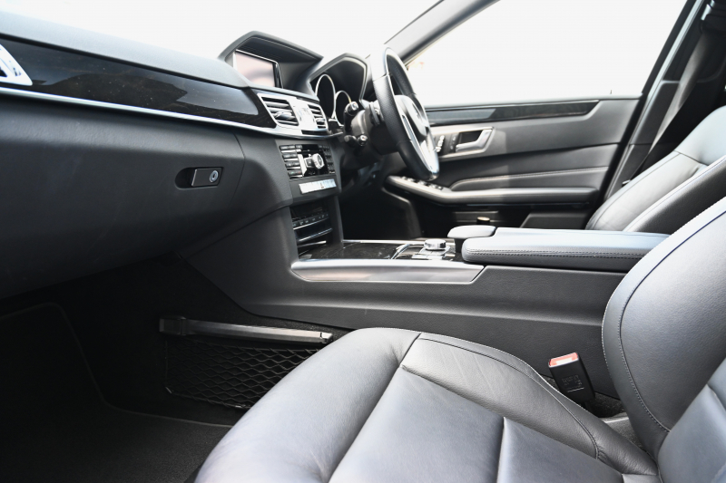 メルセデスベンツ Eクラス 中古車