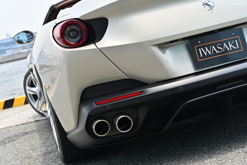 フェラーリ ポルトフィーノ 中古車