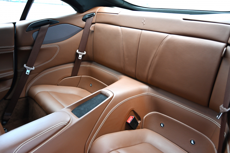 フェラーリ ポルトフィーノ 中古車