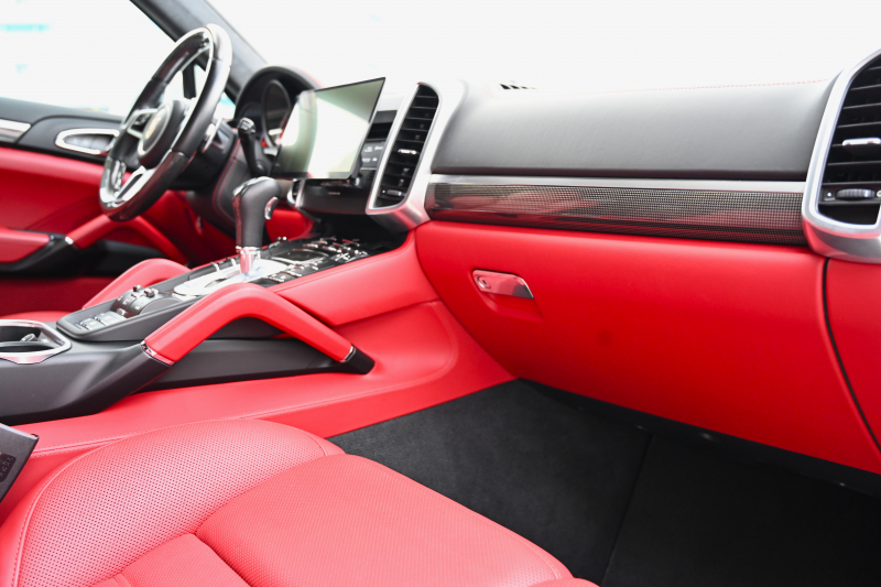 ポルシェ カイエン 中古車