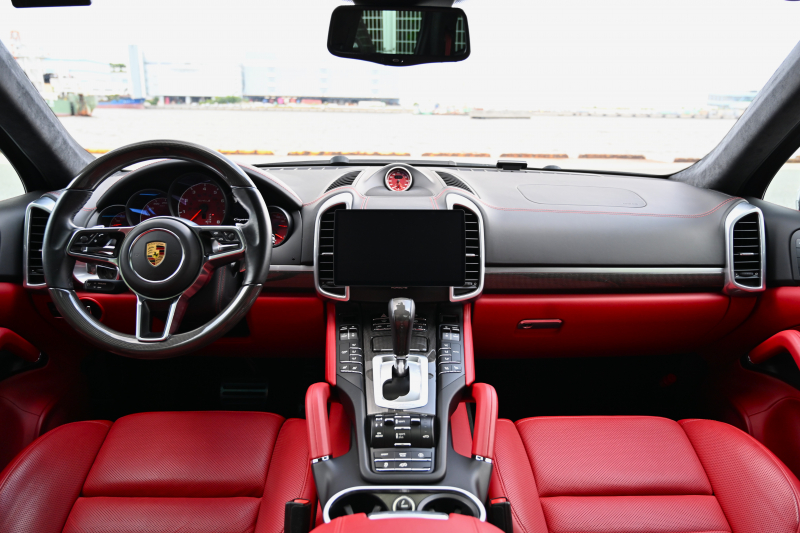 ポルシェ カイエン 中古車