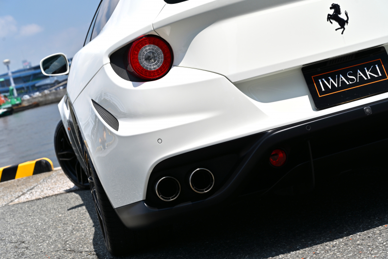 フェラーリ FF 中古車