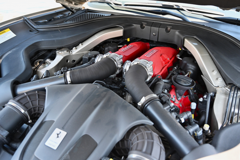 フェラーリ ポルトフィーノ 中古車