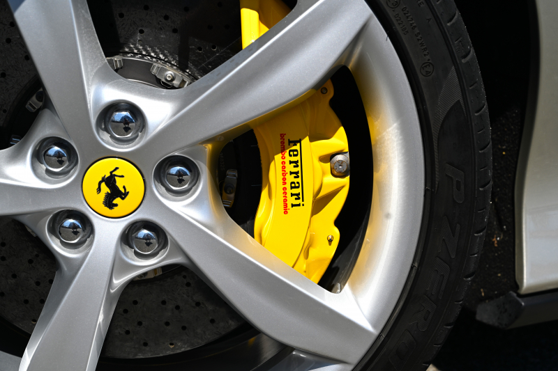 フェラーリ ポルトフィーノ 中古車