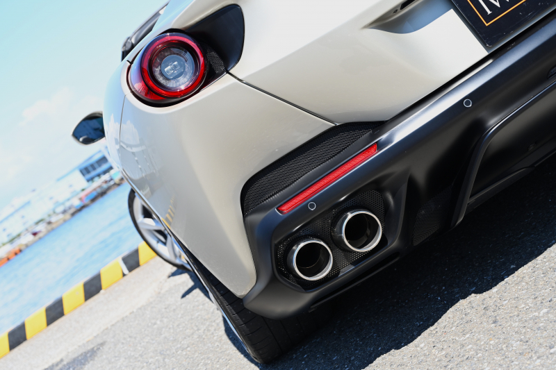 フェラーリ ポルトフィーノ 中古車