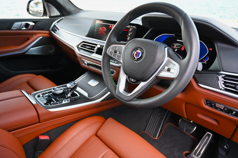 アルピナ XB7 中古車