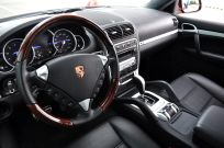 ポルシェ カイエン 中古車