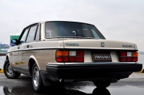 ボルボ 240 中古車