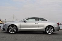 アウディ S5 中古車