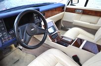 アストンマーティン ラゴンダ 中古車