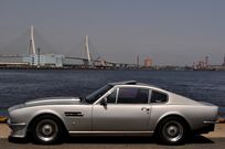 アストンマーティン V8 中古車