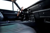 アストンマーティン V8 中古車