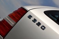 メルセデスベンツ Eクラス 中古車