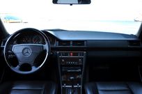 メルセデスベンツ Eクラス(ミディアム) 中古車