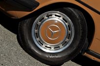 メルセデスベンツ Eクラス(ミディアム) 中古車