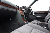 メルセデスベンツ Eクラス 中古車