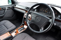 メルセデスベンツ Eクラス 中古車