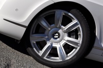 ベントレー コンチネンタル フライングスパー 中古車