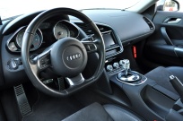 アウディ R8 中古車