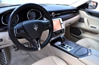 マセラティ クアトロポルテ 中古車