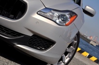 マセラティ クアトロポルテ 中古車