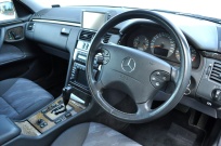 メルセデスベンツ Eクラス 中古車