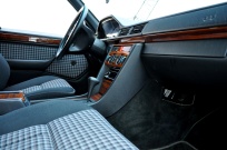 メルセデスベンツ Eクラス(ミディアム) 中古車