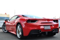 フェラーリ 488GTB 新車