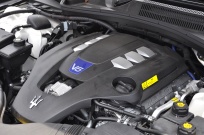 マセラティ ギブリ 中古車