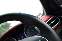 マセラティ ギブリ 中古車