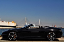 アストンマーティン DBS 中古車