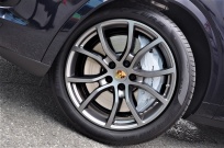 ポルシェ カイエン 新車