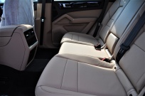 ポルシェ カイエン 新車