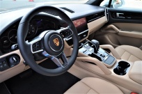 ポルシェ カイエン 新車