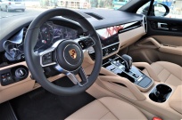 ポルシェ カイエン 新車