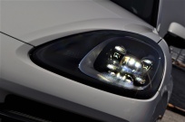 ポルシェ カイエン 新車