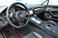 ポルシェ パナメーラ 中古車