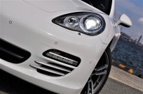 ポルシェ パナメーラ 中古車