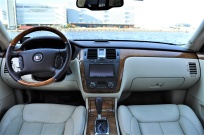 キャデラック DTS 中古車