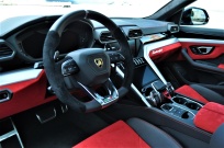 ランボルギーニ ウルス 新車