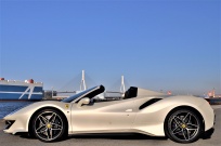 フェラーリ 488ピスタ 新車