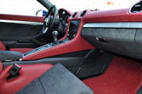 ポルシェ 718スパイダー 新車