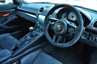 ポルシェ 718 ケイマン 中古車