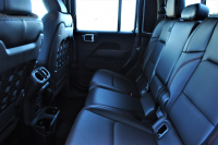 ジープ グラディエーター 新車