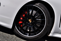 ポルシェ パナメーラ 中古車